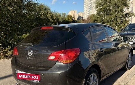 Opel Astra J, 2012 год, 599 000 рублей, 2 фотография