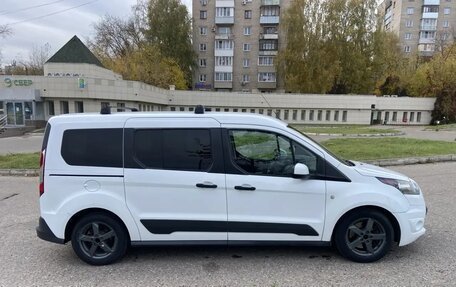 Ford Tourneo Connect II рестайлинг, 2018 год, 1 650 000 рублей, 2 фотография
