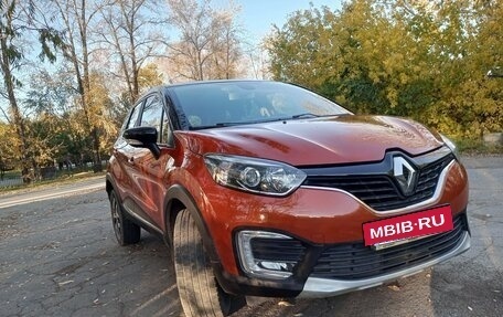 Renault Kaptur I рестайлинг, 2017 год, 1 250 000 рублей, 3 фотография