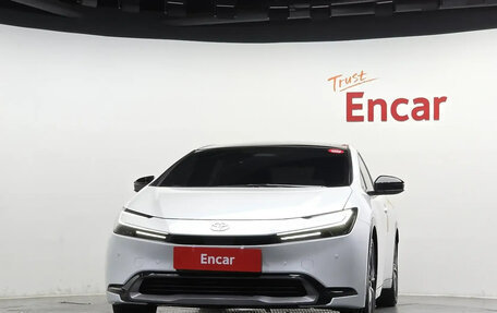 Toyota Prius IV XW50, 2026 год, 4 277 002 рублей, 2 фотография