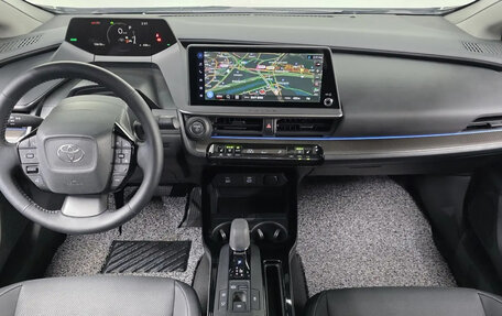 Toyota Prius IV XW50, 2026 год, 4 277 002 рублей, 10 фотография