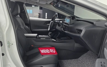 Toyota Prius IV XW50, 2026 год, 4 277 002 рублей, 7 фотография