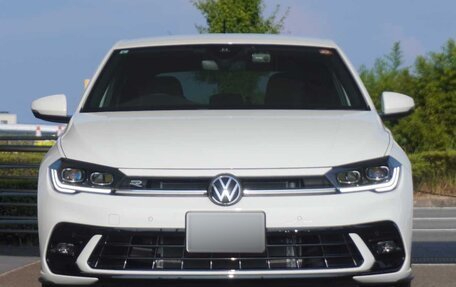 Volkswagen Polo VI (EU Market), 2023 год, 980 000 рублей, 2 фотография