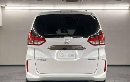 Honda Freed II, 2022 год, 1 300 000 рублей, 6 фотография