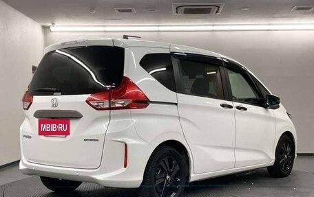 Honda Freed II, 2022 год, 1 300 000 рублей, 7 фотография