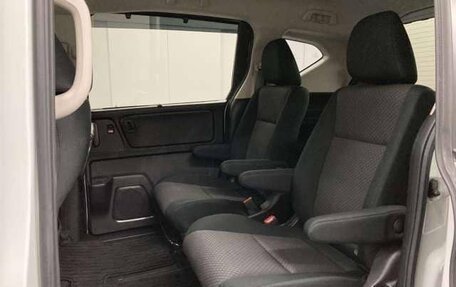 Honda Freed II, 2022 год, 1 300 000 рублей, 23 фотография