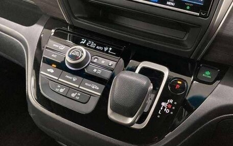 Honda Freed II, 2022 год, 1 300 000 рублей, 25 фотография