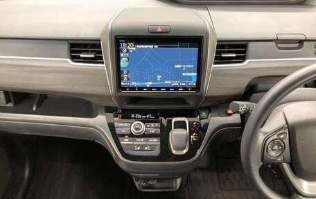 Honda Freed II, 2022 год, 1 300 000 рублей, 27 фотография