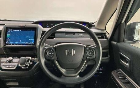 Honda Freed II, 2022 год, 1 300 000 рублей, 29 фотография