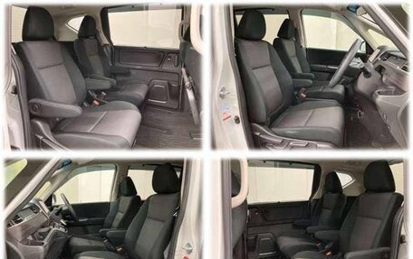 Honda Freed II, 2022 год, 1 300 000 рублей, 30 фотография