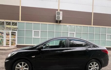Hyundai Solaris II рестайлинг, 2013 год, 690 000 рублей, 4 фотография