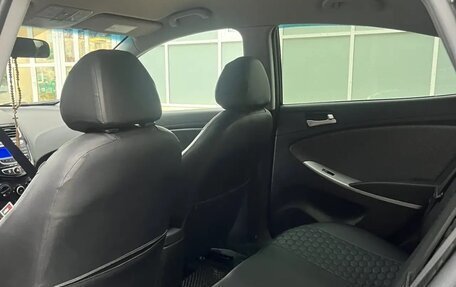 Hyundai Solaris II рестайлинг, 2013 год, 690 000 рублей, 5 фотография