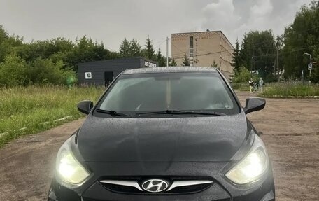 Hyundai Solaris II рестайлинг, 2013 год, 690 000 рублей, 13 фотография