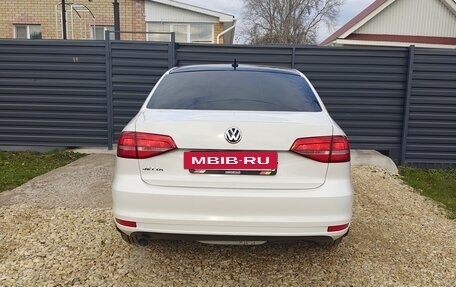 Volkswagen Jetta VI, 2015 год, 1 200 000 рублей, 2 фотография
