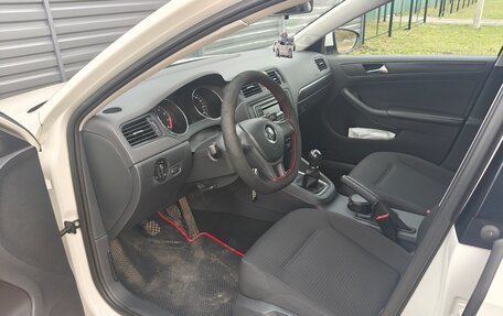 Volkswagen Jetta VI, 2015 год, 1 200 000 рублей, 16 фотография