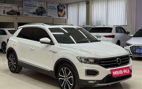 Volkswagen T-Roc I, 2022 год, 1 297 000 рублей, 3 фотография