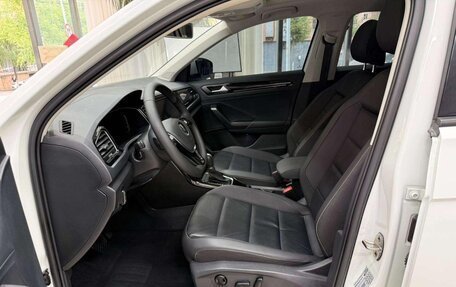 Volkswagen T-Roc I, 2022 год, 1 297 000 рублей, 8 фотография