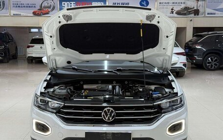 Volkswagen T-Roc I, 2022 год, 1 297 000 рублей, 20 фотография