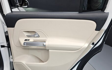 Mercedes-Benz GLB, 2023 год, 4 550 000 рублей, 14 фотография