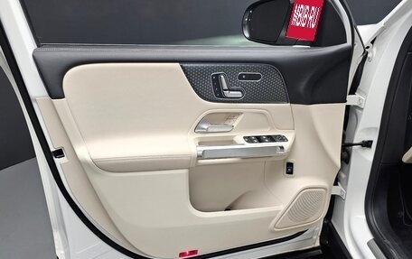 Mercedes-Benz GLB, 2023 год, 4 550 000 рублей, 13 фотография