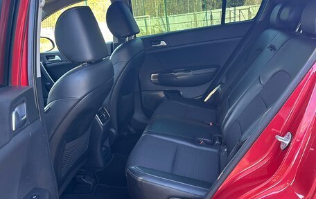 KIA Sportage IV рестайлинг, 2018 год, 1 800 000 рублей, 8 фотография