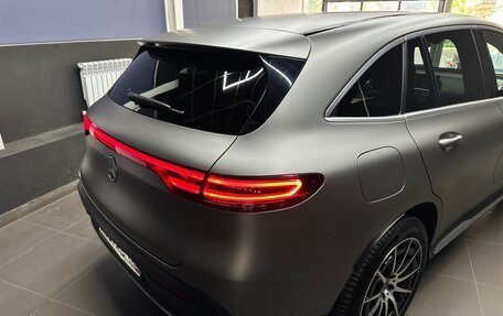 Mercedes-Benz EQC, 2019 год, 4 890 000 рублей, 10 фотография