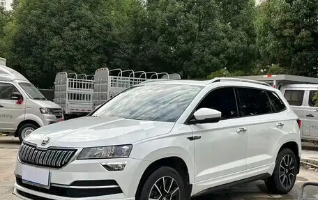 Skoda Karoq I, 2023 год, 1 710 000 рублей, 1 фотография