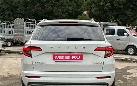 Skoda Karoq I, 2023 год, 1 710 000 рублей, 5 фотография