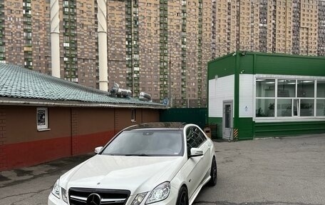 Mercedes-Benz E-Класс, 2011 год, 2 000 000 рублей, 1 фотография