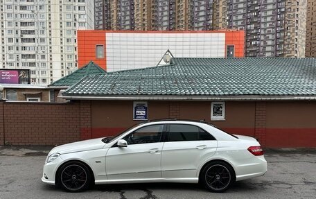 Mercedes-Benz E-Класс, 2011 год, 2 000 000 рублей, 9 фотография