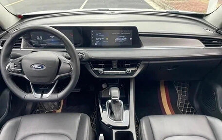 Ford Escort, 2023 год, 940 007 рублей, 7 фотография