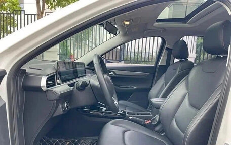 Ford Escort, 2023 год, 940 007 рублей, 8 фотография