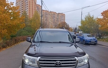Toyota Land Cruiser 200, 2010 год, 2 850 000 рублей, 1 фотография