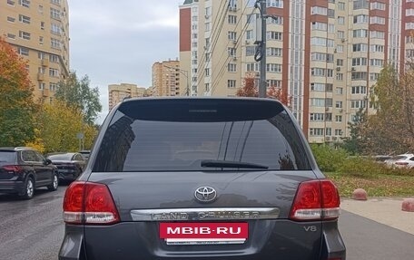 Toyota Land Cruiser 200, 2010 год, 2 850 000 рублей, 2 фотография