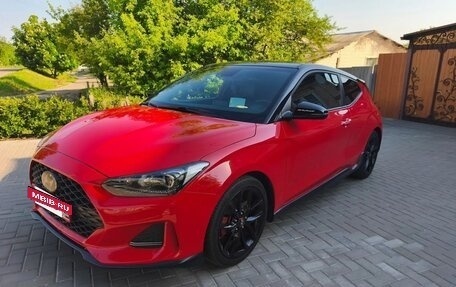 Hyundai Veloster II, 2018 год, 2 250 000 рублей, 3 фотография