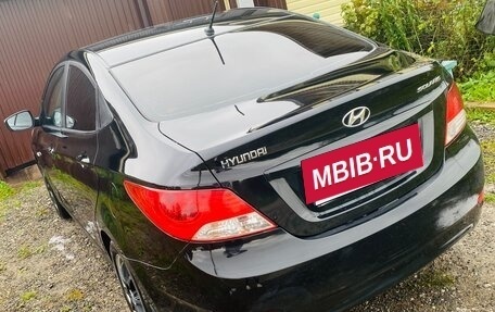 Hyundai Solaris II рестайлинг, 2011 год, 650 000 рублей, 4 фотография