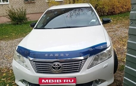 Toyota Camry, 2013 год, 1 550 000 рублей, 4 фотография