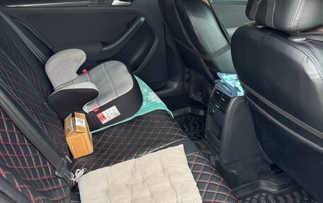 Volkswagen Jetta VI, 2012 год, 850 000 рублей, 7 фотография