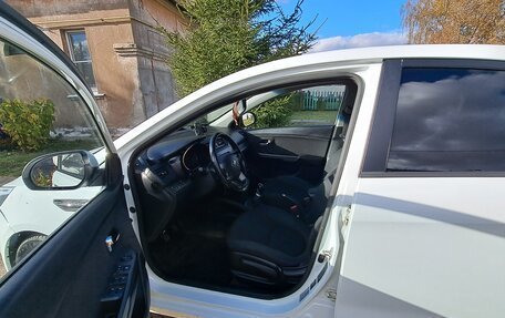 KIA Rio III рестайлинг, 2013 год, 700 000 рублей, 4 фотография