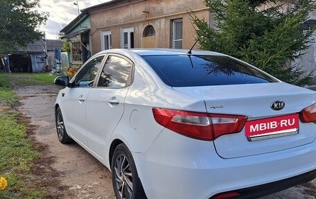 KIA Rio III рестайлинг, 2013 год, 700 000 рублей, 7 фотография