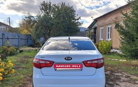 KIA Rio III рестайлинг, 2013 год, 700 000 рублей, 5 фотография