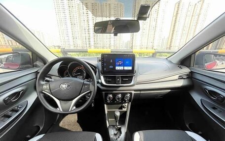 Toyota Yaris XP150 рестайлинг, 2022 год, 1 214 000 рублей, 7 фотография