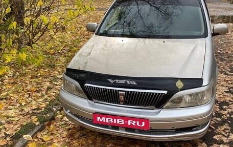 Toyota Vista V30, 2001 год, 250 000 рублей, 1 фотография