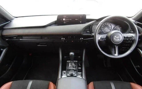 Mazda 3, 2022 год, 1 350 007 рублей, 31 фотография