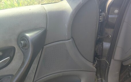 Renault Laguna II, 2002 год, 50 000 рублей, 12 фотография