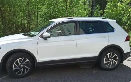 Volkswagen Tiguan II, 2019 год, 2 000 000 рублей, 3 фотография