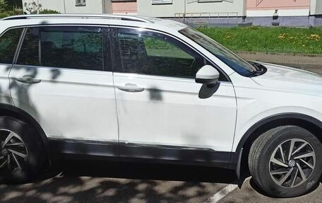 Volkswagen Tiguan II, 2019 год, 2 000 000 рублей, 5 фотография