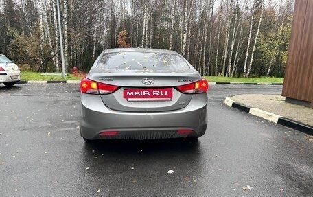 Hyundai Elantra V, 2012 год, 750 000 рублей, 3 фотография