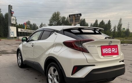 Toyota C-HR I рестайлинг, 2018 год, 2 230 000 рублей, 4 фотография