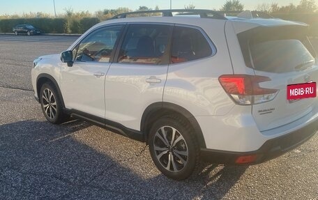 Subaru Forester, 2023 год, 4 990 000 рублей, 5 фотография